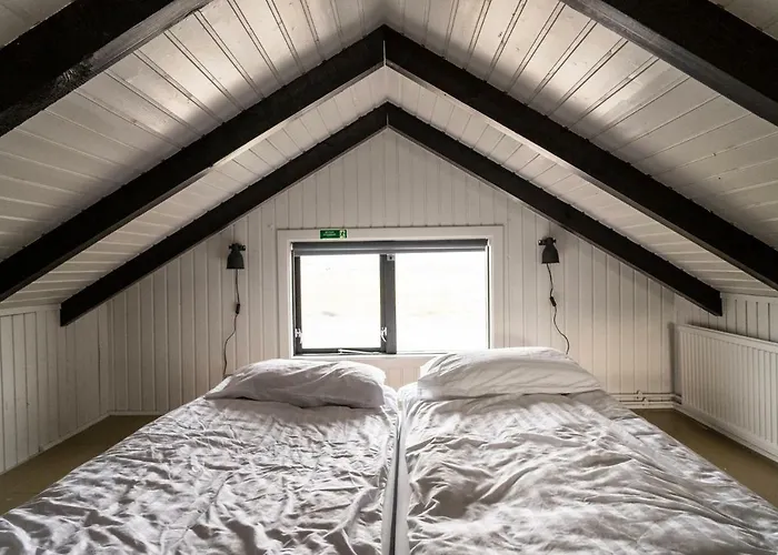 Black Beach Cottage